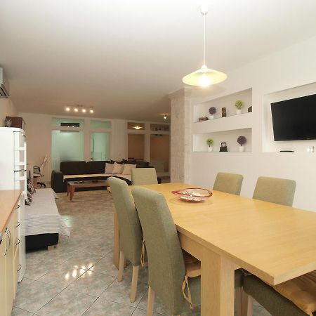 Apartments Slavka 1155 Pula Ngoại thất bức ảnh