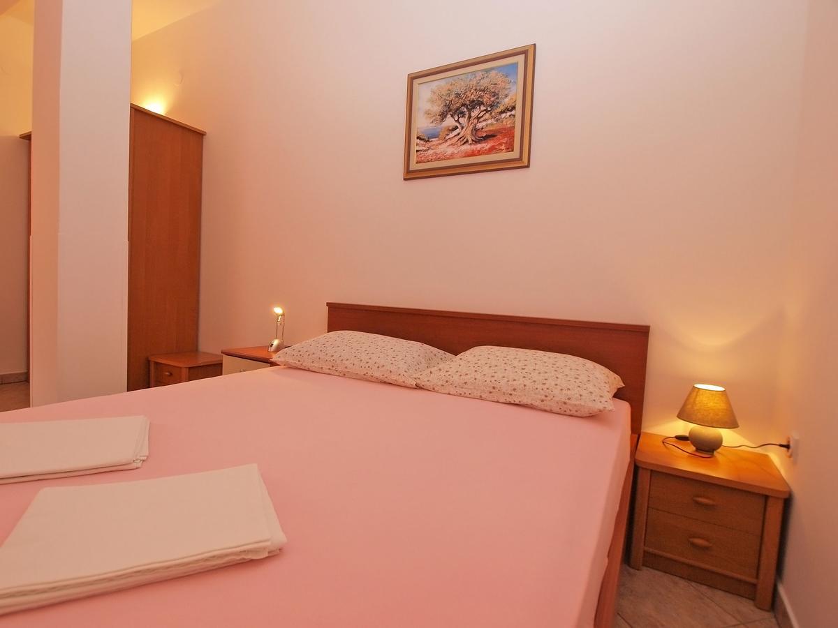 Apartments Slavka 1155 Pula Ngoại thất bức ảnh