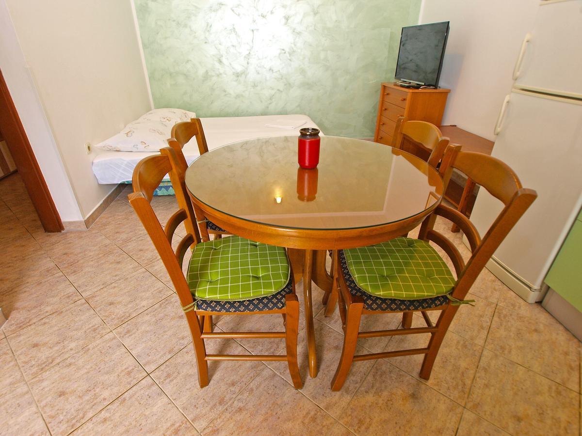 Apartments Slavka 1155 Pula Ngoại thất bức ảnh