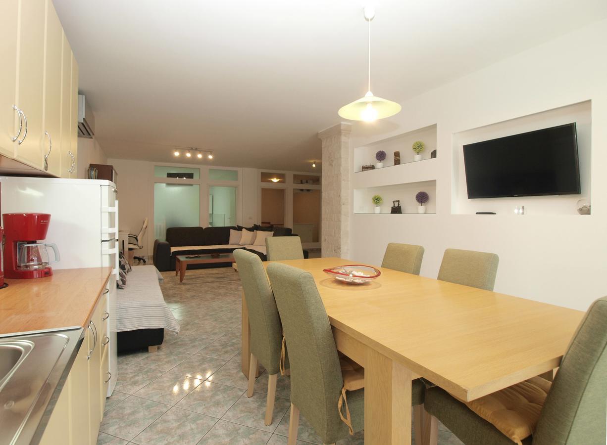 Apartments Slavka 1155 Pula Ngoại thất bức ảnh