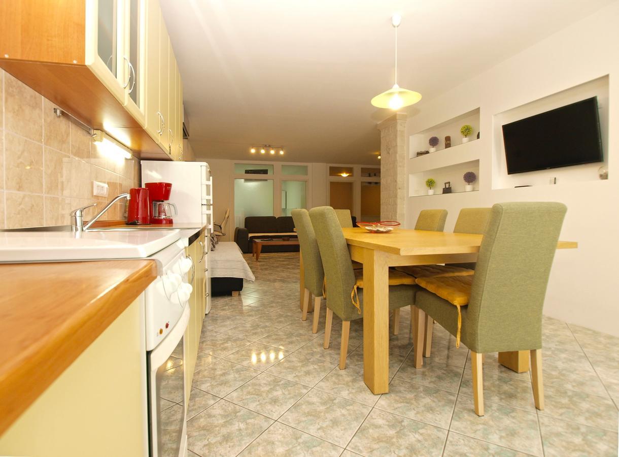Apartments Slavka 1155 Pula Ngoại thất bức ảnh